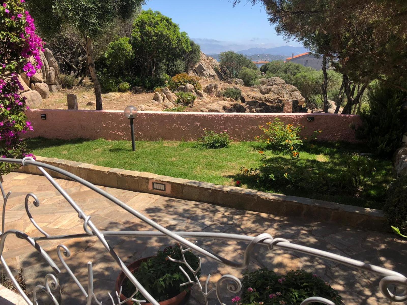 Isola Mia Bed & Breakfast *